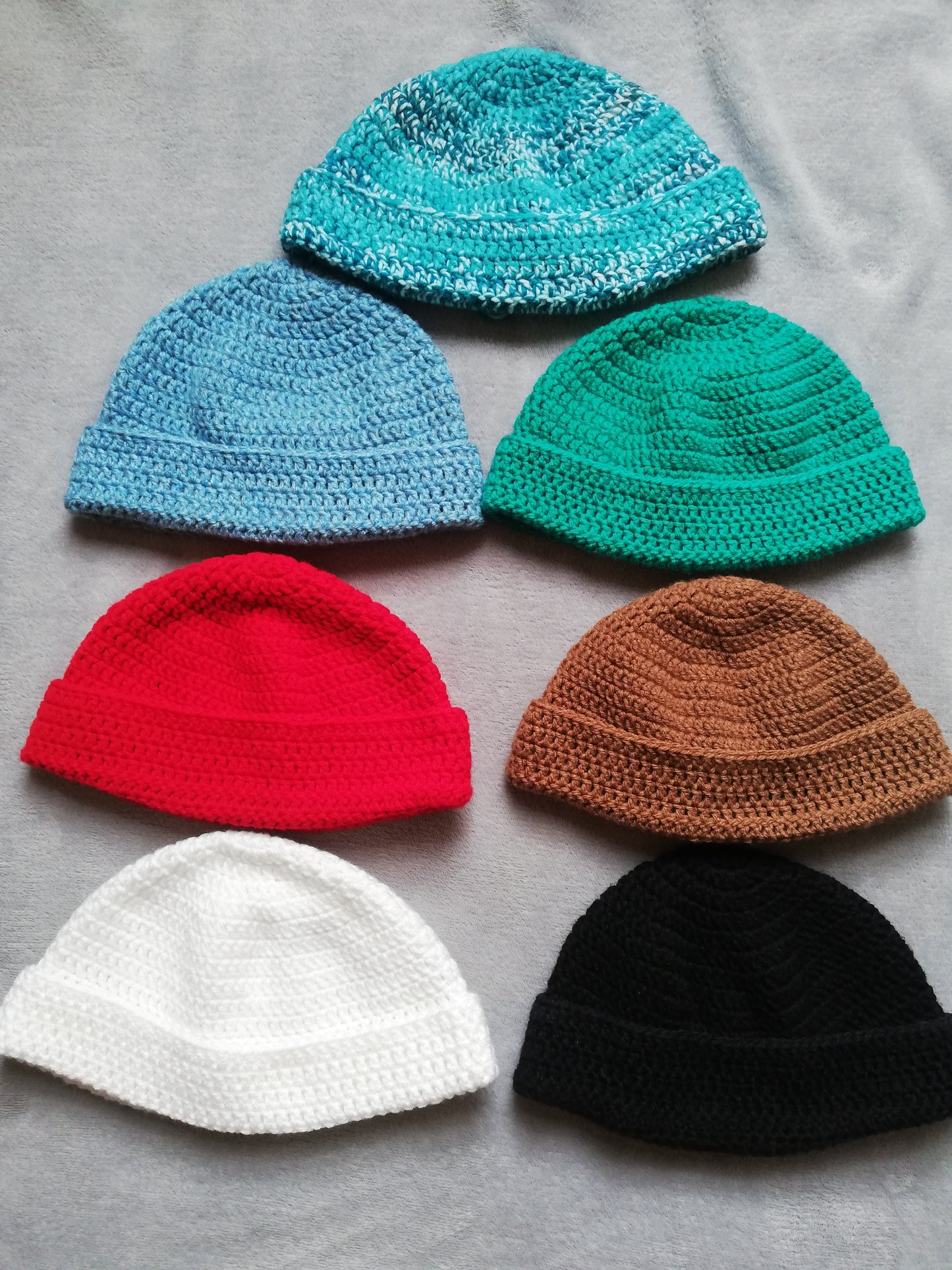 Short beanies